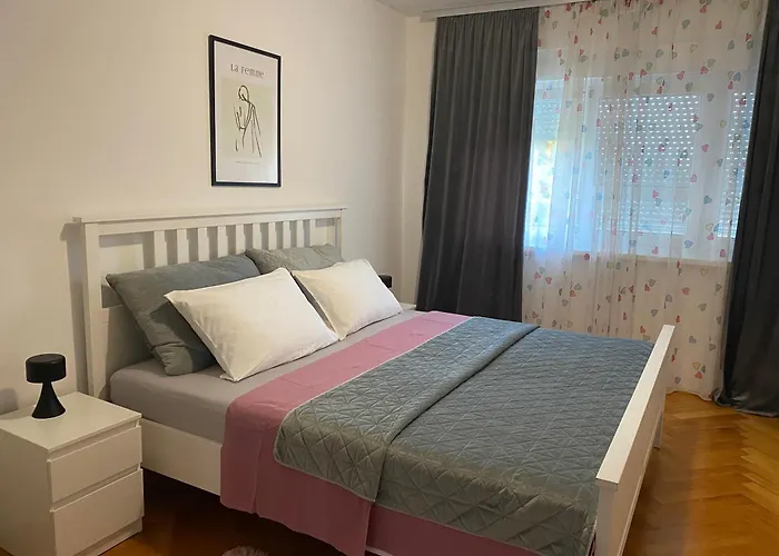 Apartment In The City Center